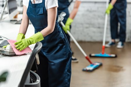 What should businesses look for in a reliable commercial janitorial company